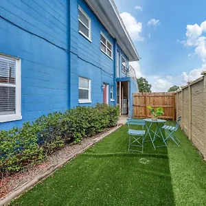 New Huge Garden 1br Tampa